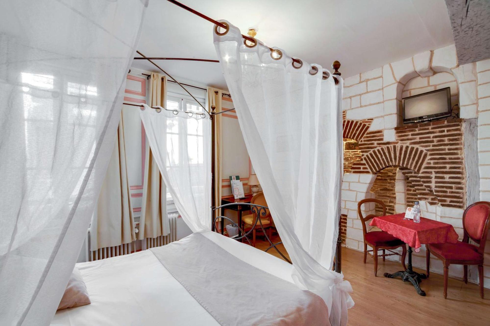 Brit Hotel Comtes De Champagne - Troyes Centre Historique Eksteriør billede