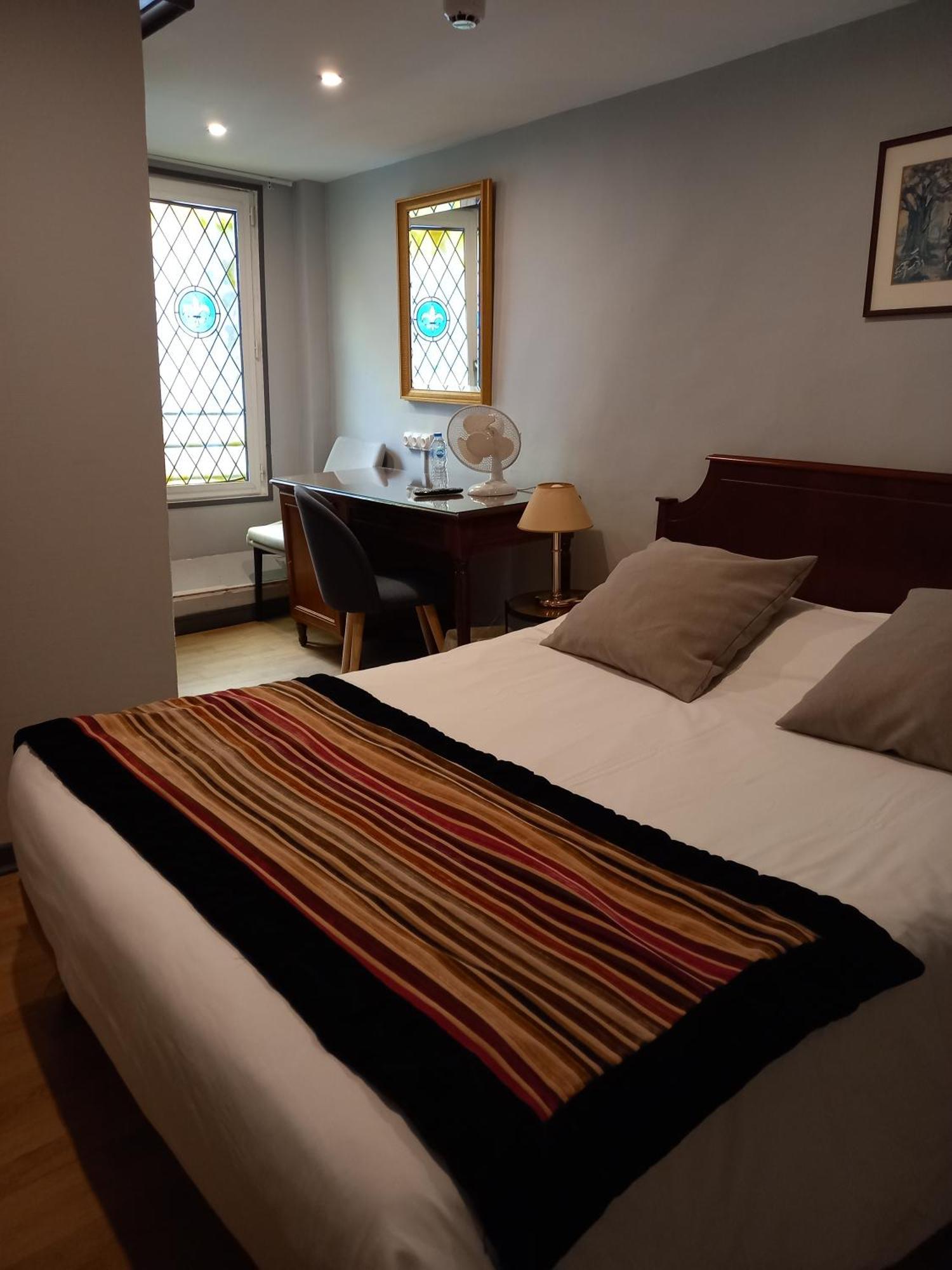 Brit Hotel Comtes De Champagne - Troyes Centre Historique Eksteriør billede