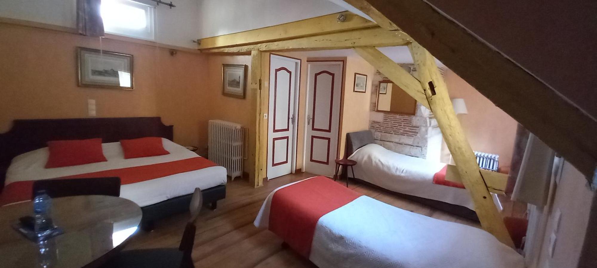 Brit Hotel Comtes De Champagne - Troyes Centre Historique Eksteriør billede