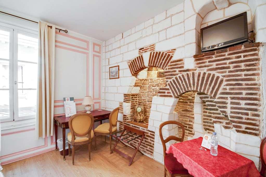 Brit Hotel Comtes De Champagne - Troyes Centre Historique Værelse billede